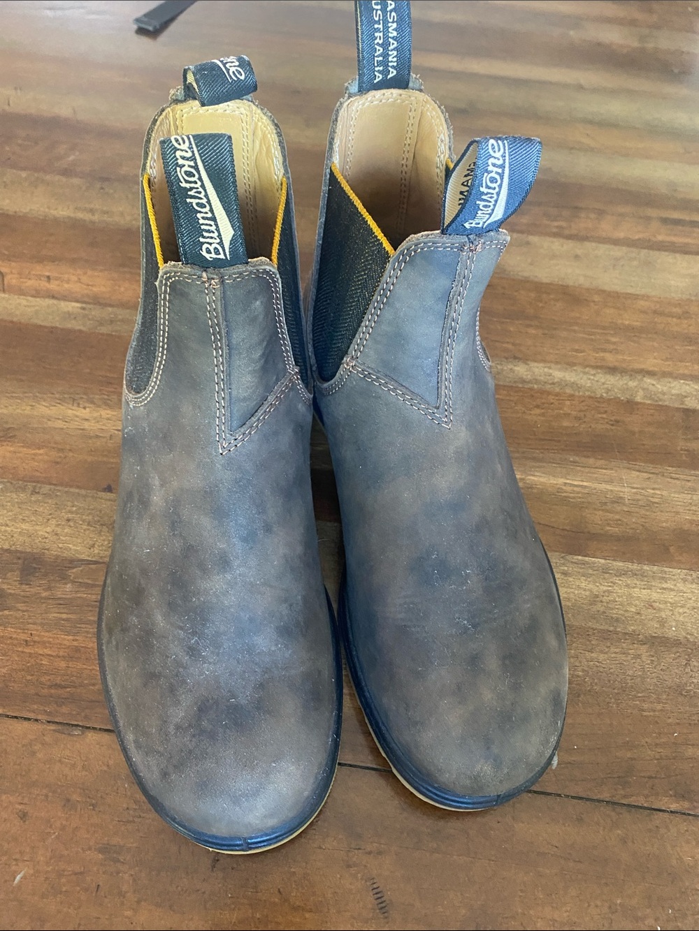 Blundstone Men's Classic’s #1944 S7 Chelsea Boots- Rustic Brown/ Mustard Black